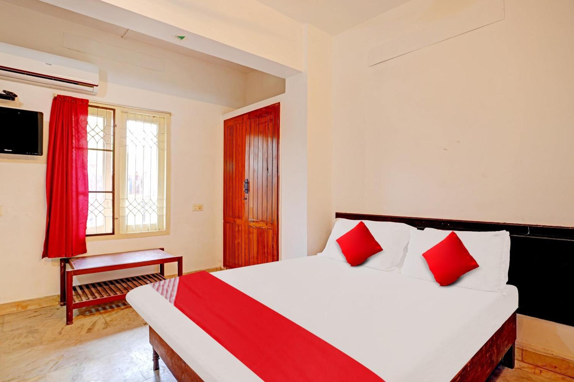 Hotel O Safa Inn Trippapur Bagian luar foto