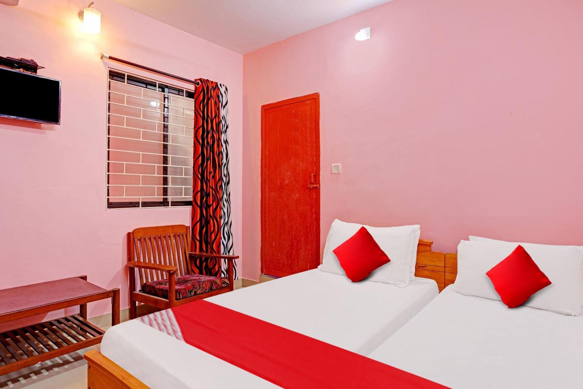 Hotel O Safa Inn Trippapur Bagian luar foto