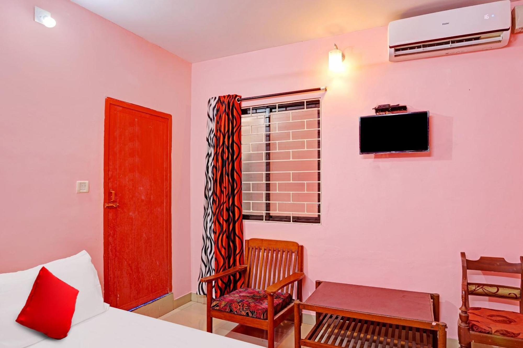 Hotel O Safa Inn Trippapur Bagian luar foto