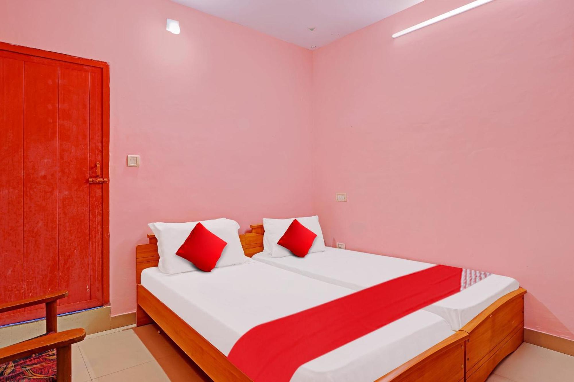Hotel O Safa Inn Trippapur Bagian luar foto