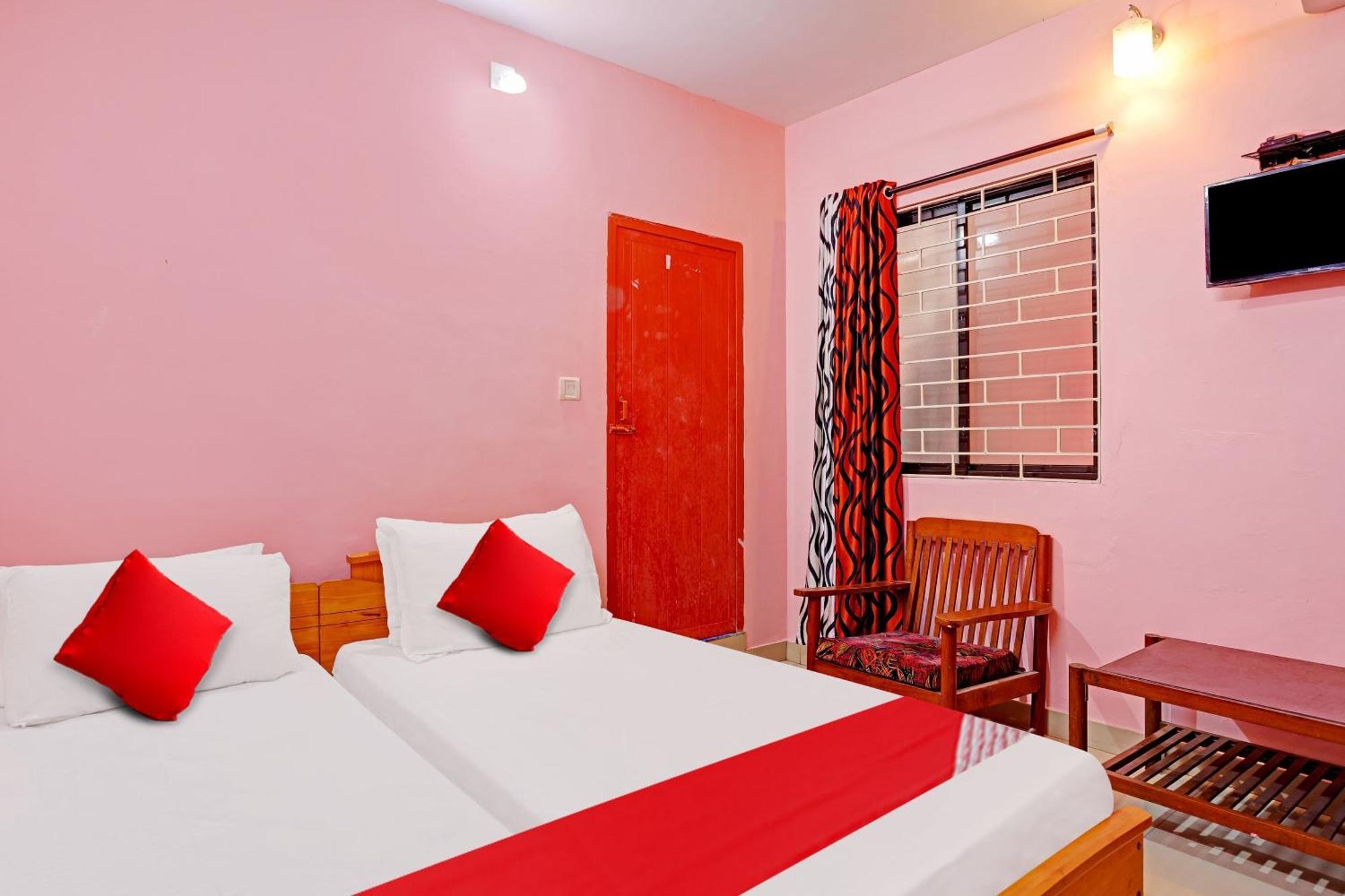 Hotel O Safa Inn Trippapur Bagian luar foto