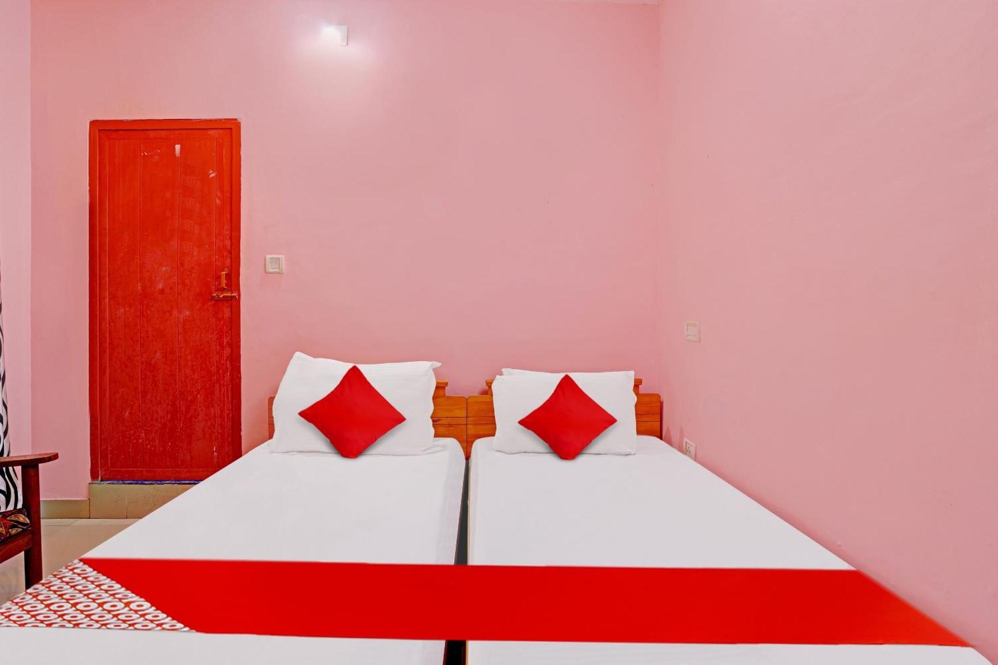 Hotel O Safa Inn Trippapur Bagian luar foto