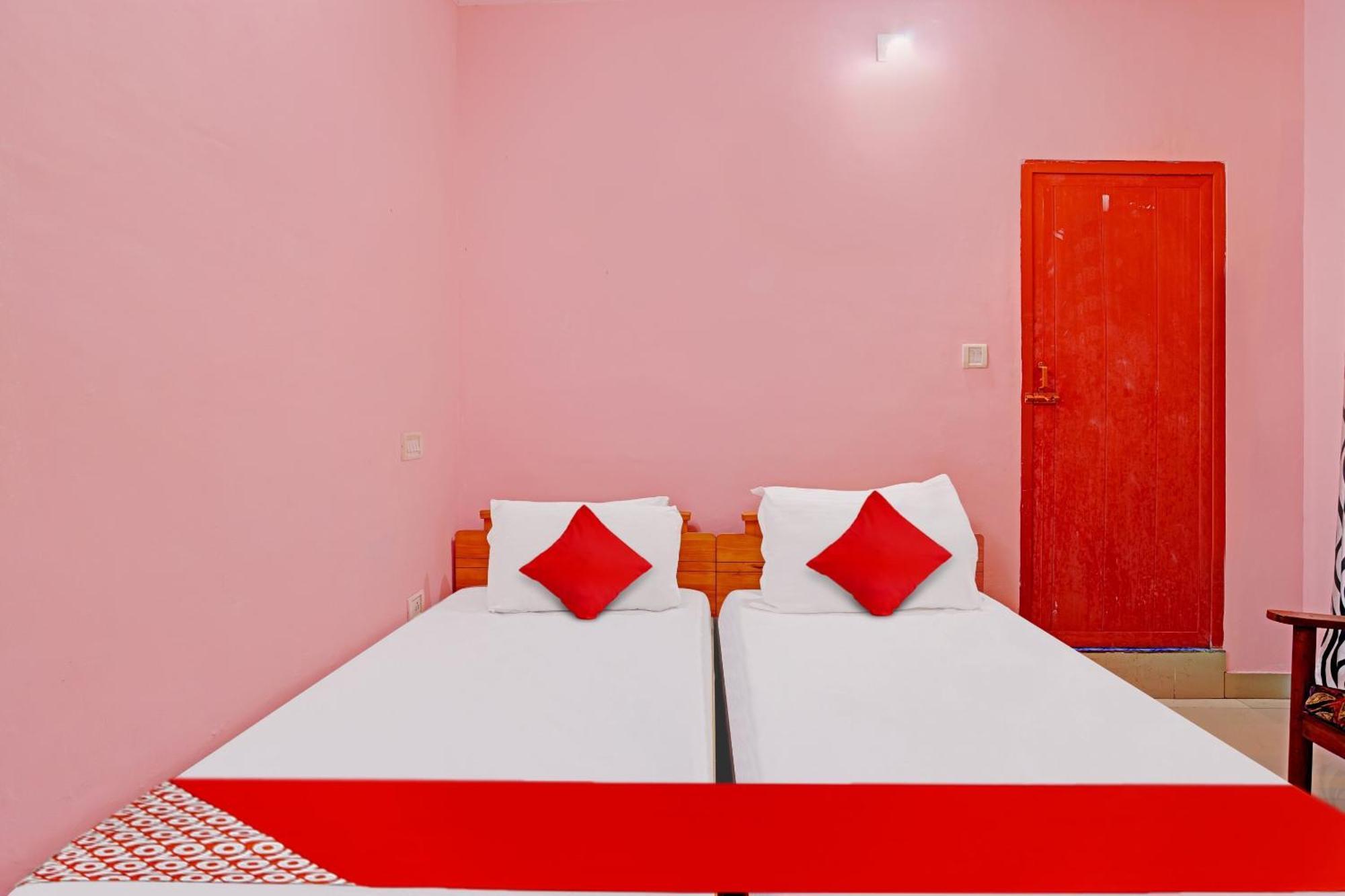 Hotel O Safa Inn Trippapur Bagian luar foto